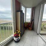 Spacieux Au Cap D'agde 120 M² Avec Piscine Partagee *