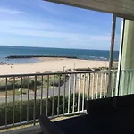 Spacieux Au Cap D'agde 120 M² Avec Piscine Partagee