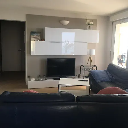 Spacieux Au Cap D'agde 120 M² Avec Piscine Partagée Agde
