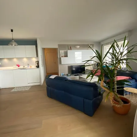 Spacieux Au Cap D'agde 120 M² Avec Piscine Partagée *