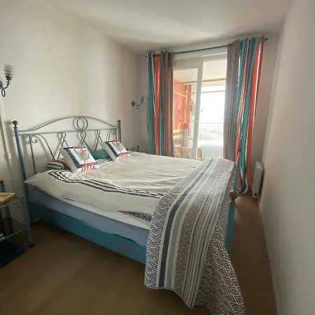 Appartement Spacieux Au Cap D'agde 120 M² Avec Piscine Partagée