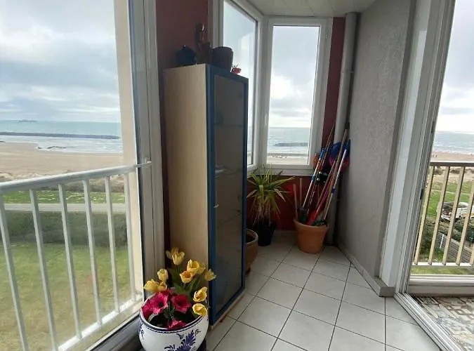 Spacieux Au Cap D'agde 120 M² Avec Piscine Partagee *