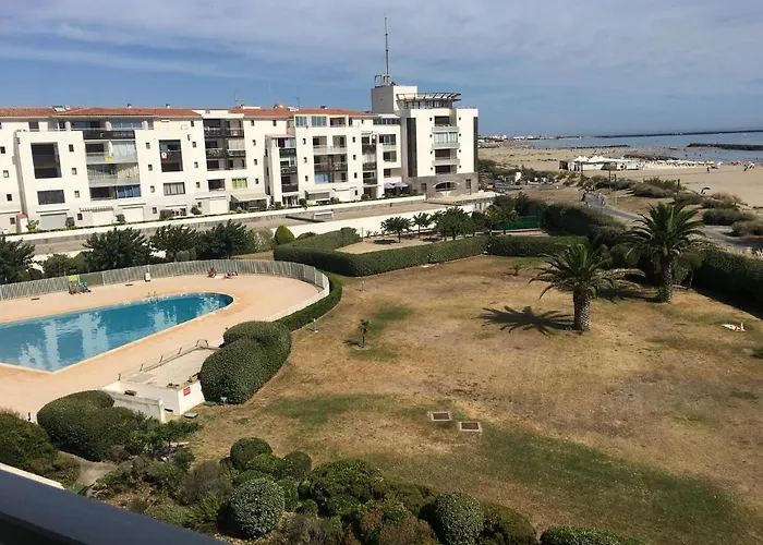 Spacieux Au Cap D'agde 120 M² Avec Piscine Partagee Агд