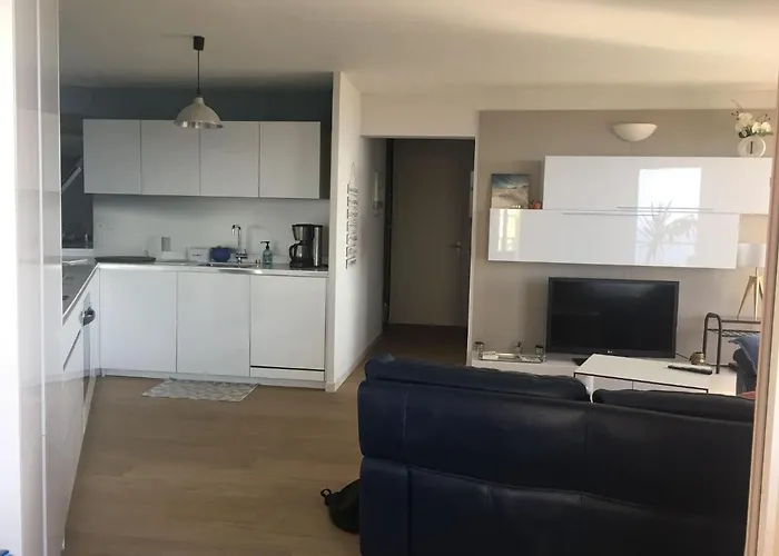 Апартаменты Spacieux Au Cap D'agde 120 M² Avec Piscine Partagee Агд